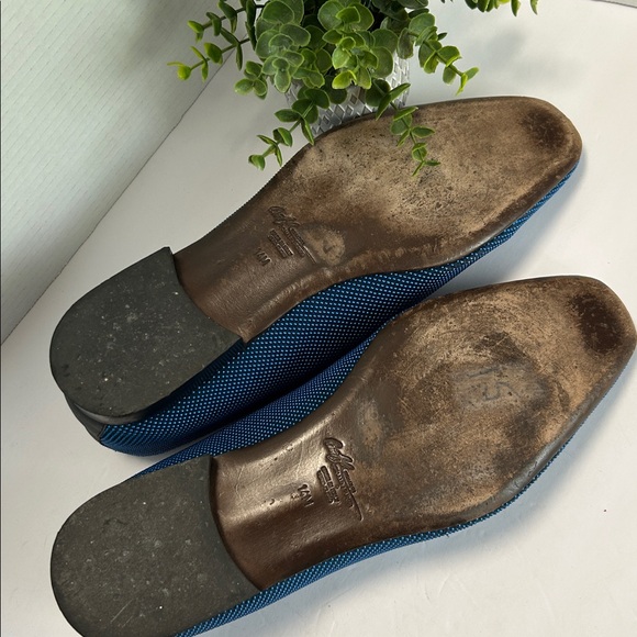 Donald Pliner Signature Blue
Made in Italy main image 11